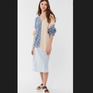 Urban Outfitters Colorblock knit Sweater Blue and Tan Womens Medium‎